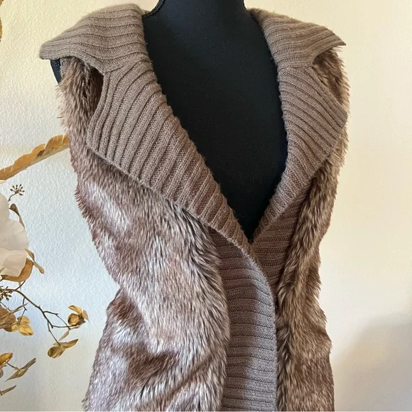 89th & Madison Y2K Vintage Faux Fur Brown Knit Collared Vest - Picture 2 of 11